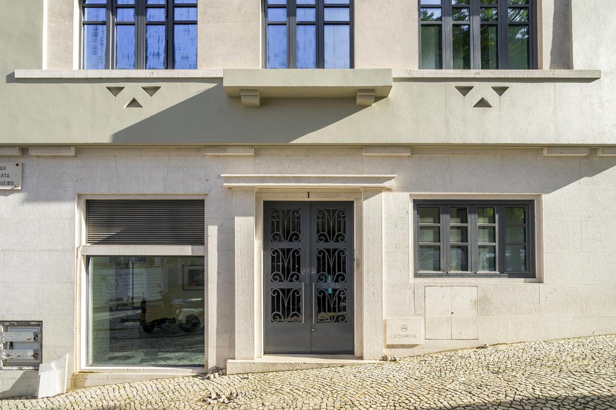 Whome Urban Elegance: A Modern Haven In Lisbon's Heart Apartment Lissabon